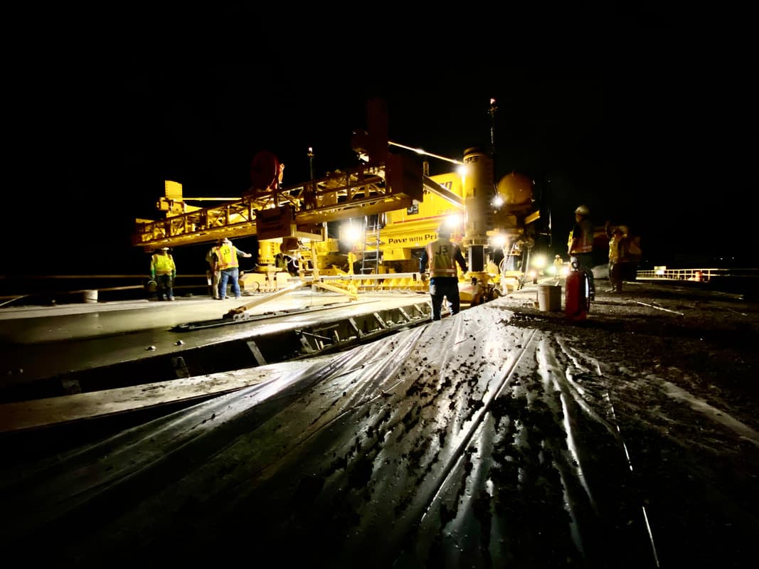 Night pour, IH-10